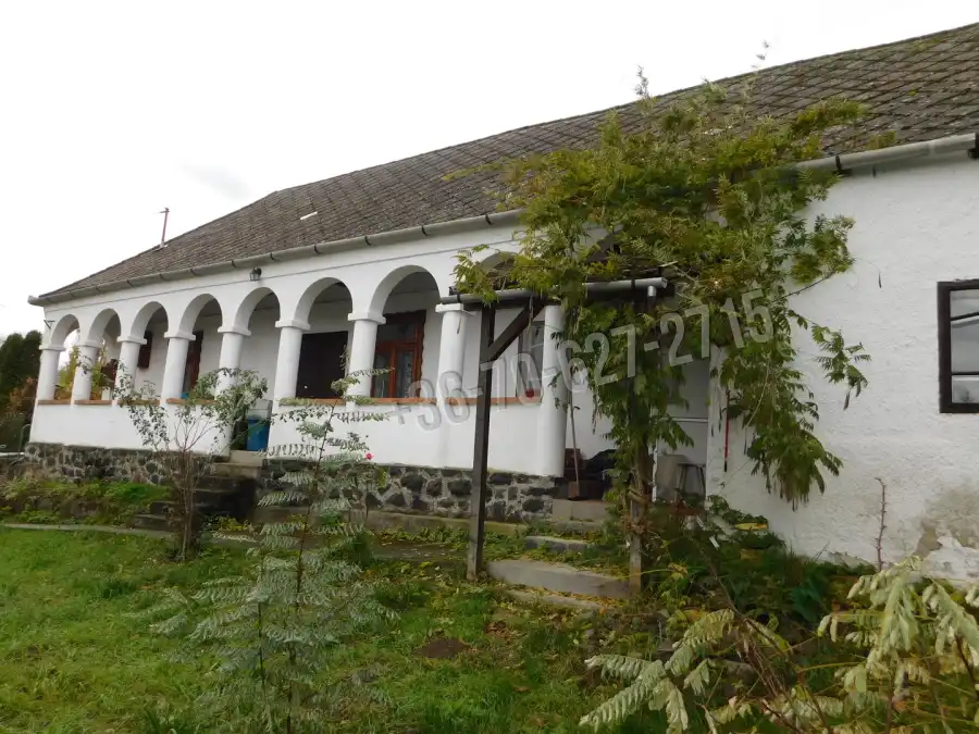 eladó családi ház, Bodony