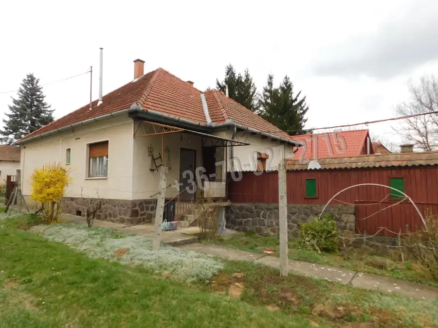 eladó családi ház, Bodony
