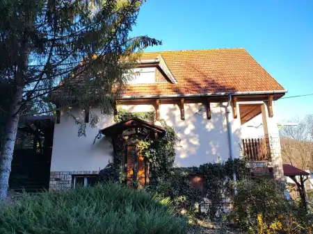 Eladó családi ház, Bükkszék 6 szoba 240 m² 69 M Ft