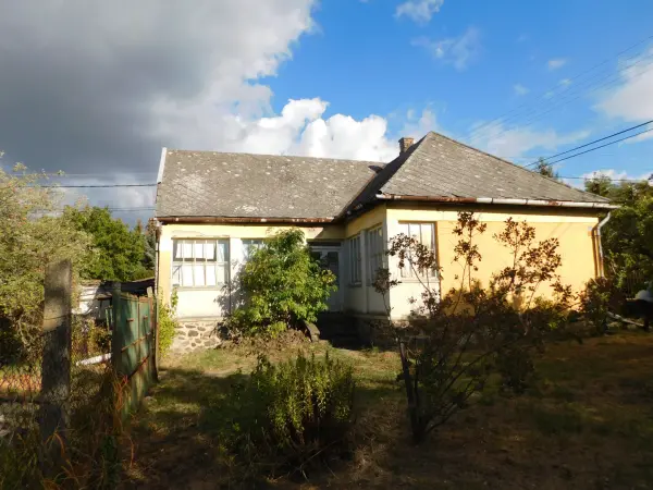 Eladó családi ház, Parád 2 szoba 65 m² 30.5 M Ft