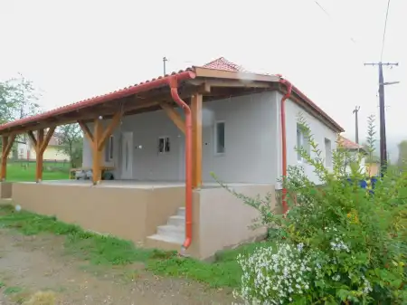 Eladó családi ház, Parád 2 szoba 85 m² 49 M Ft