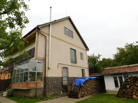 Eladó családi ház, Tarnaszentmária 5 szoba 190 m² 72 M Ft