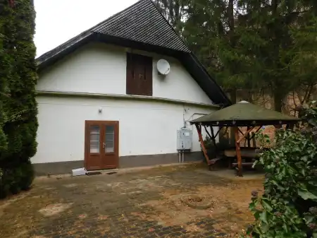 Eladó vendéglátás, Parád 12 szoba 400 m² 69 M Ft